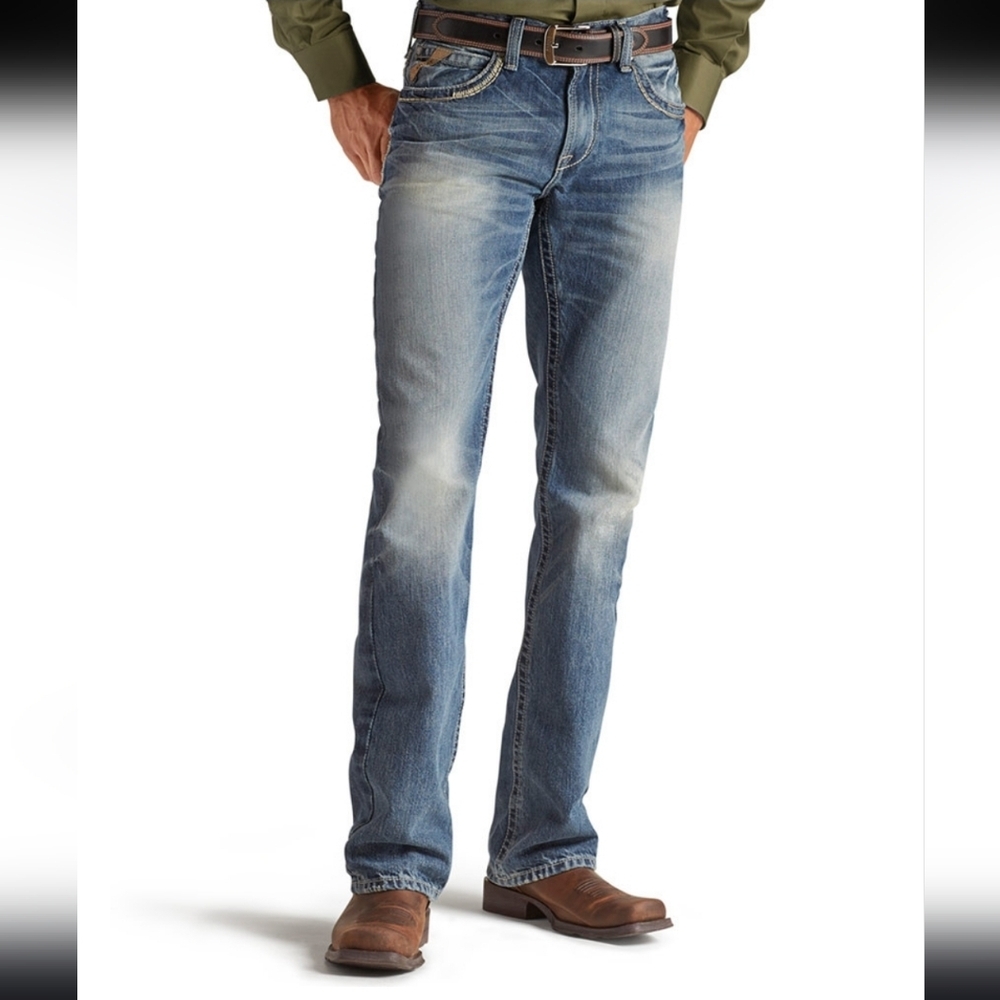 Ariat Mens M5 Straight Low Rise Straight Fit Straight Leg Jeans Gambler Nwot Ariat Mens M5 Straight Low Rise Straight Fit Straight Leg Jeans Gambler Nwot